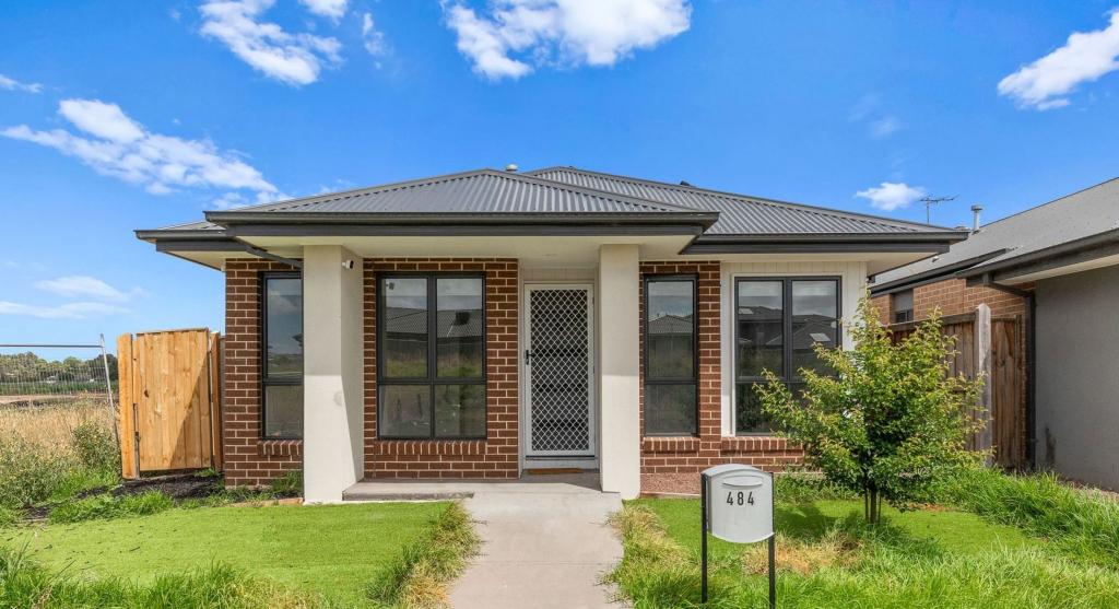 484 Casey Fields Bvd, Cranbourne East, VIC 3977