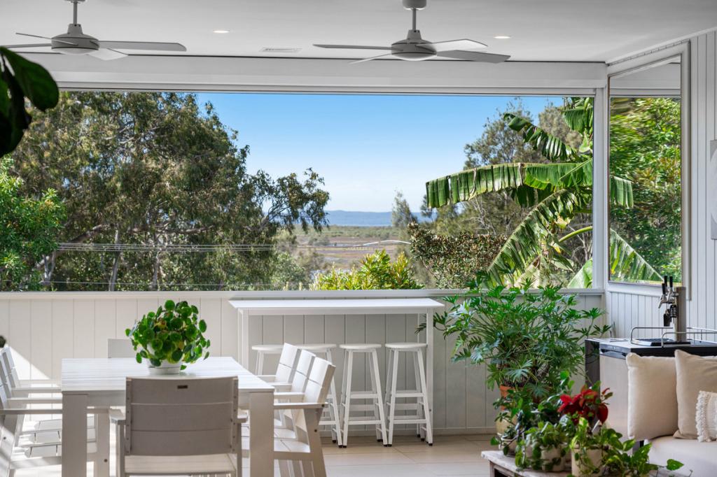 28 O'Connell Pde, Wellington Point, QLD 4160