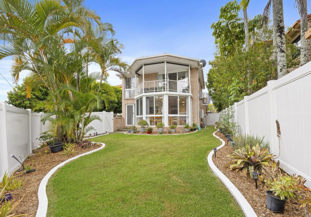 1/29 CHESTER TCE, SOUTHPORT, QLD 4215