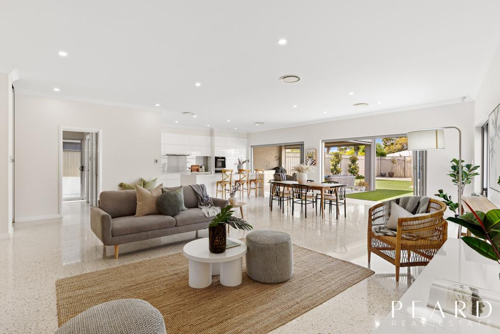 12 Janet Rd, Safety Bay, WA 6169