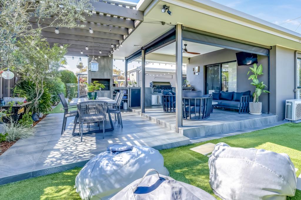 23 Belmonte Dr, Coral Cove, QLD 4670