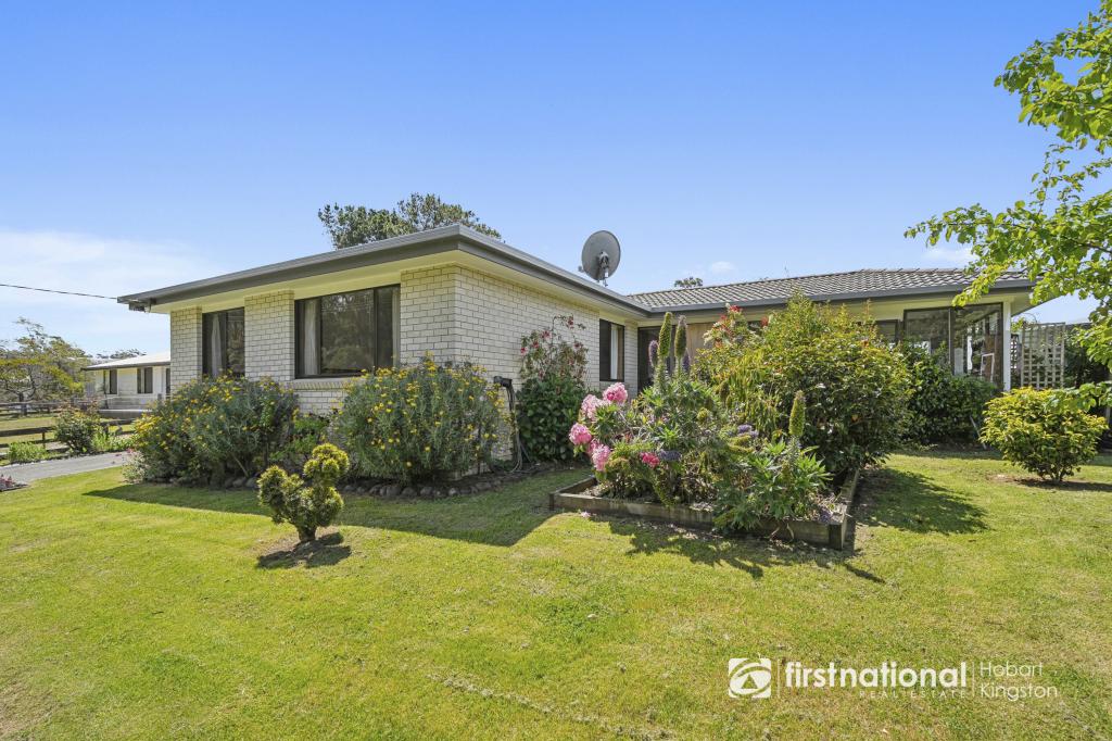16 LORKINS RD, ADVENTURE BAY, TAS 7150