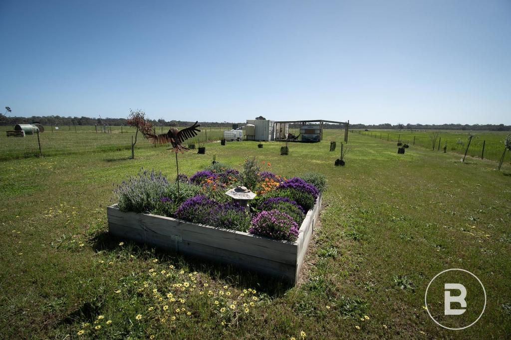92 COMMERCIAL RD, MAJORCA, VIC 3465