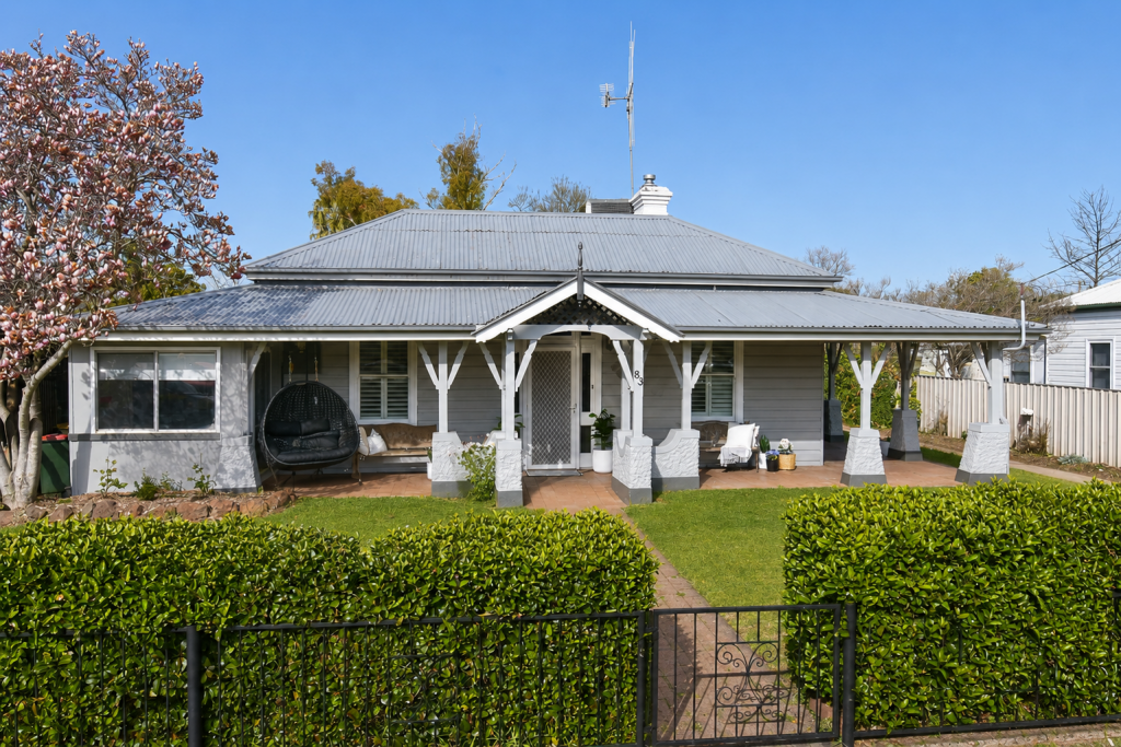 83 Whiteley St, Wellington, NSW 2820