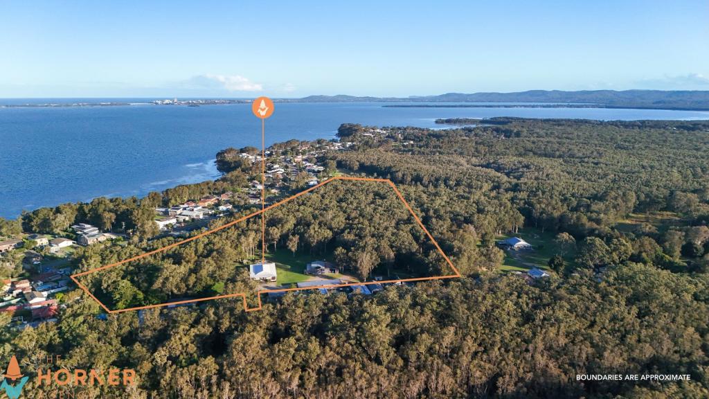 13A WARNER AVE, TUGGERAWONG, NSW 2259