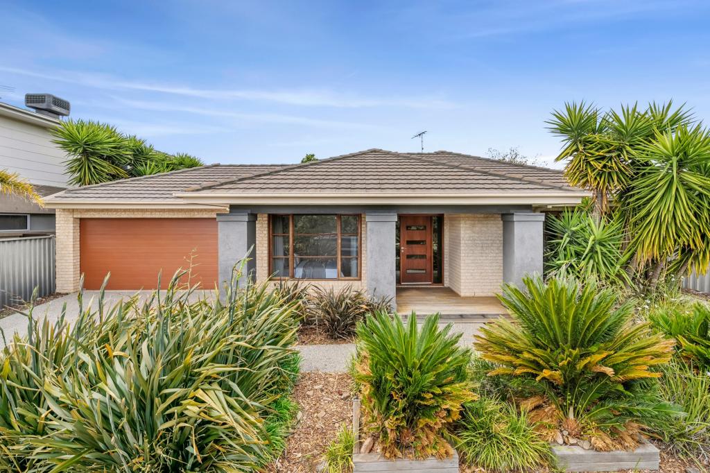 112 EASTLAKES BVD, LARA, VIC 3212