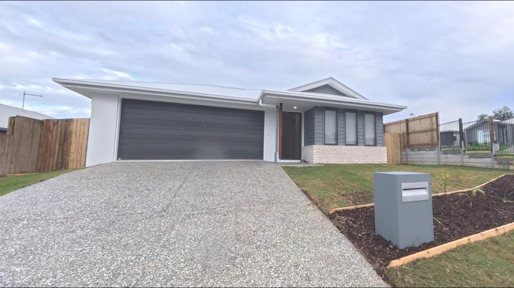 14 Provence Pl, Greenbank, QLD 4124