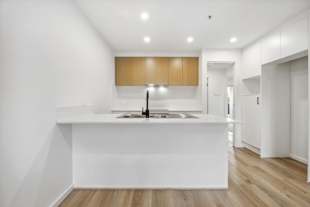 55/2 Cornelius St, Coombs, ACT 2611