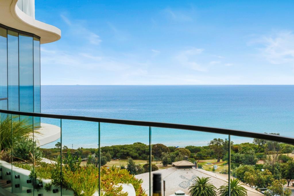 703/1 PLOWMAN PL, FRANKSTON, VIC 3199