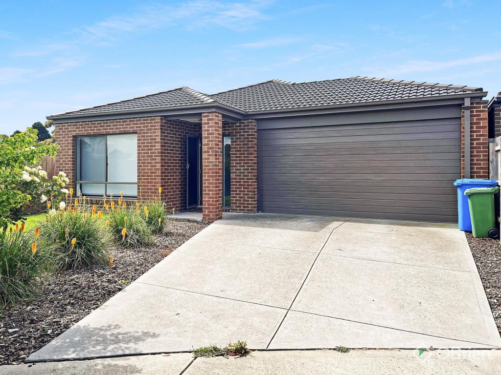 10 Fairlane Ct, Cranbourne East, VIC 3977