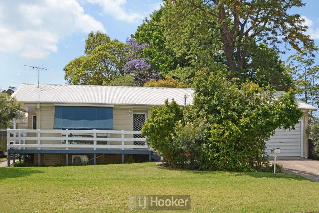 2a Lake Rd, Fennell Bay, NSW 2283