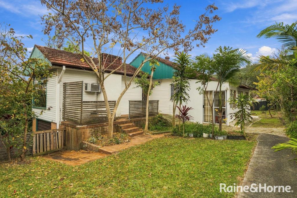 29 HENRY PARRY DR, EAST GOSFORD, NSW 2250