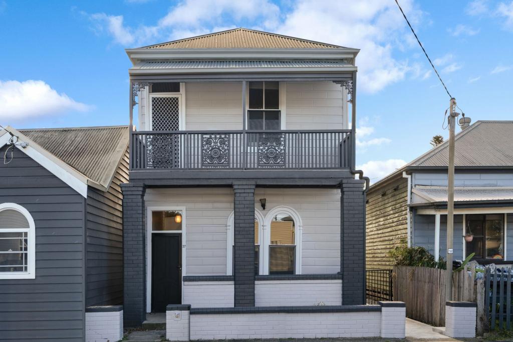 37 Victoria St, Carrington, NSW 2294