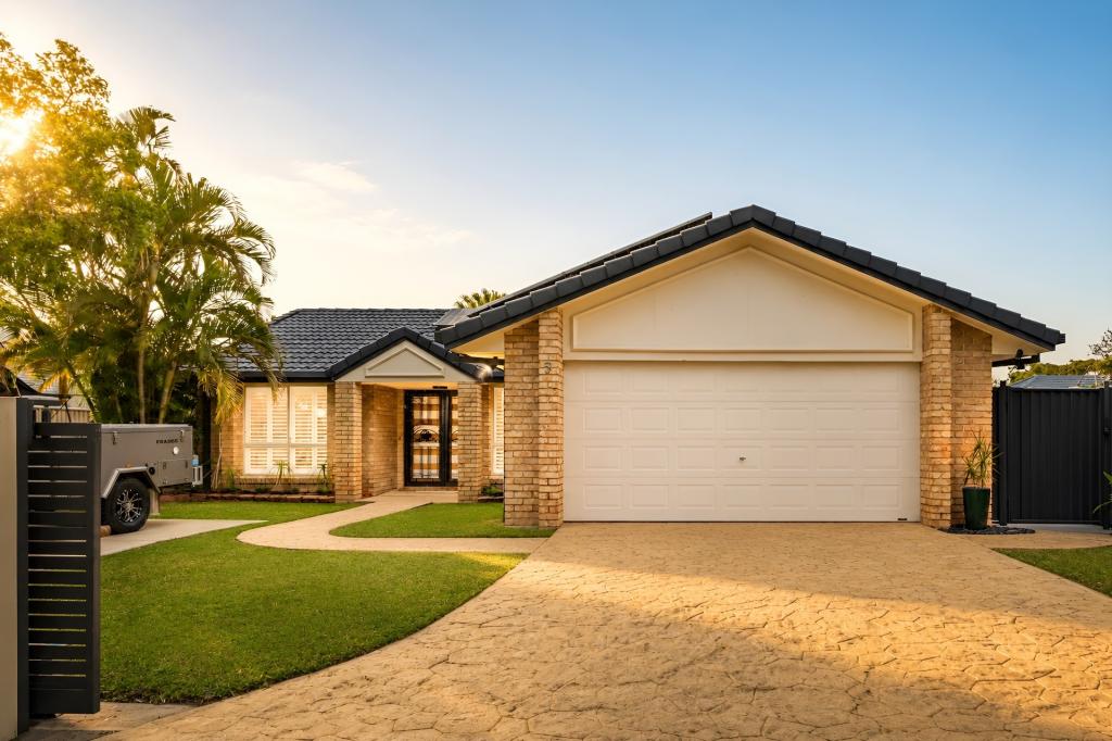 3 Lakeshore Dr, Helensvale, QLD 4212