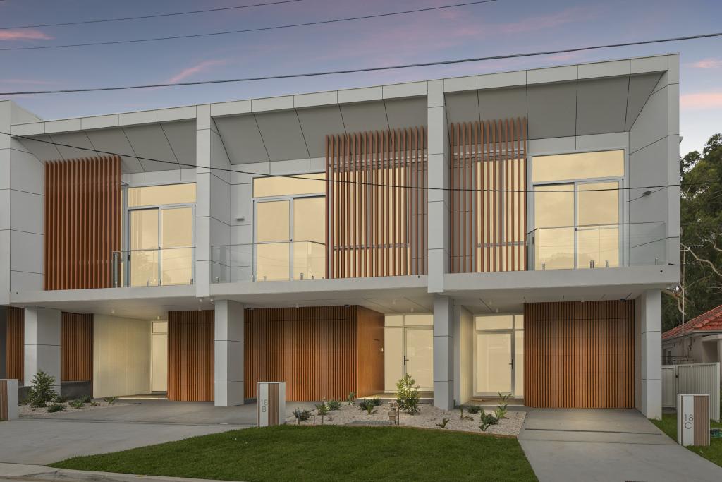 18B NYINYA AVE, GYMEA, NSW 2227