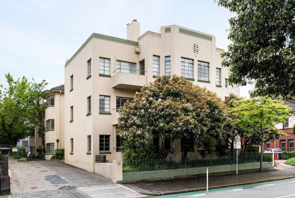 9/246 Albert St, East Melbourne, VIC 3002