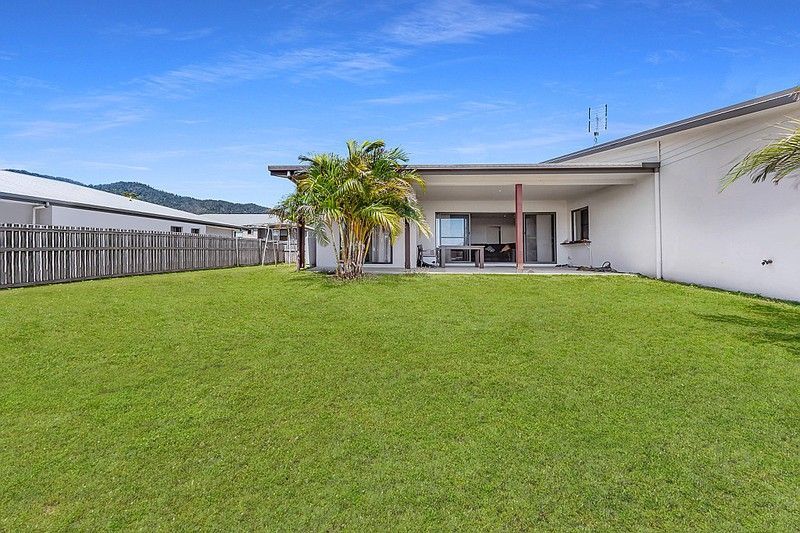 2 Companion Way, Cannonvale, QLD 4802