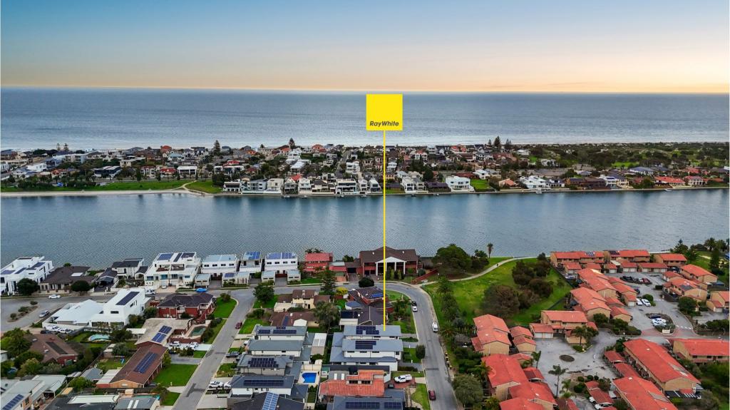 32 Beeston Way, West Lakes, SA 5021