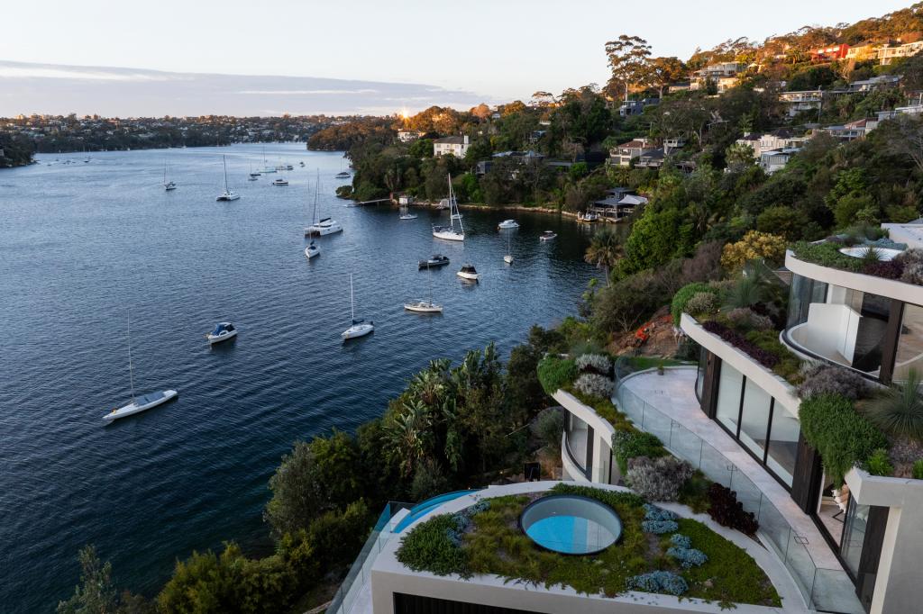 304 Edinburgh Rd, Castlecrag, NSW 2068