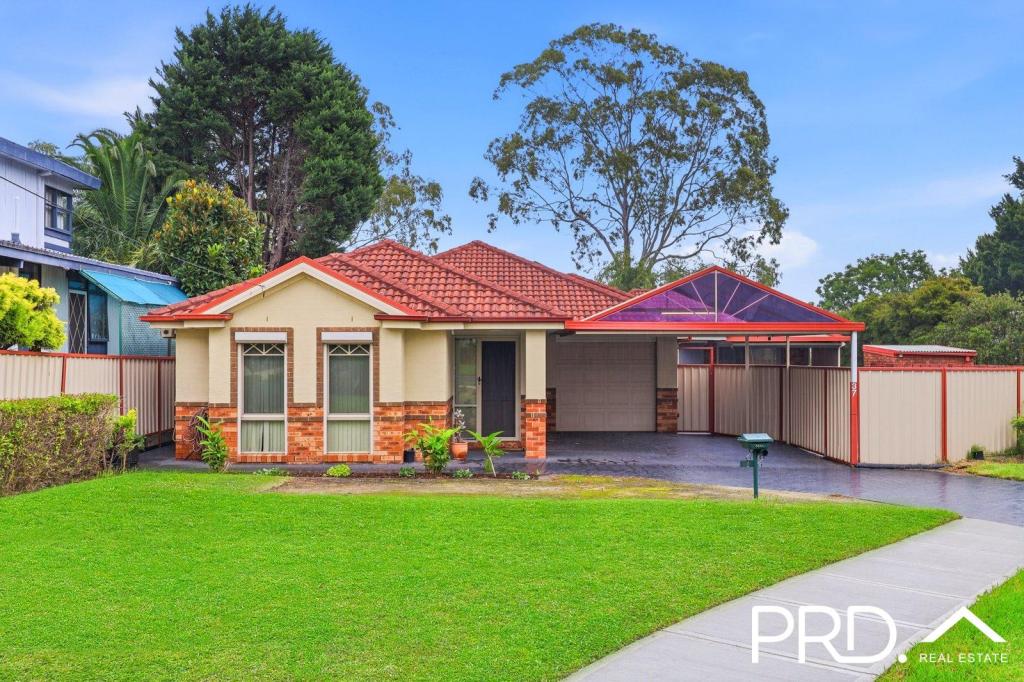 37 Ashcroft St, Georges Hall, NSW 2198