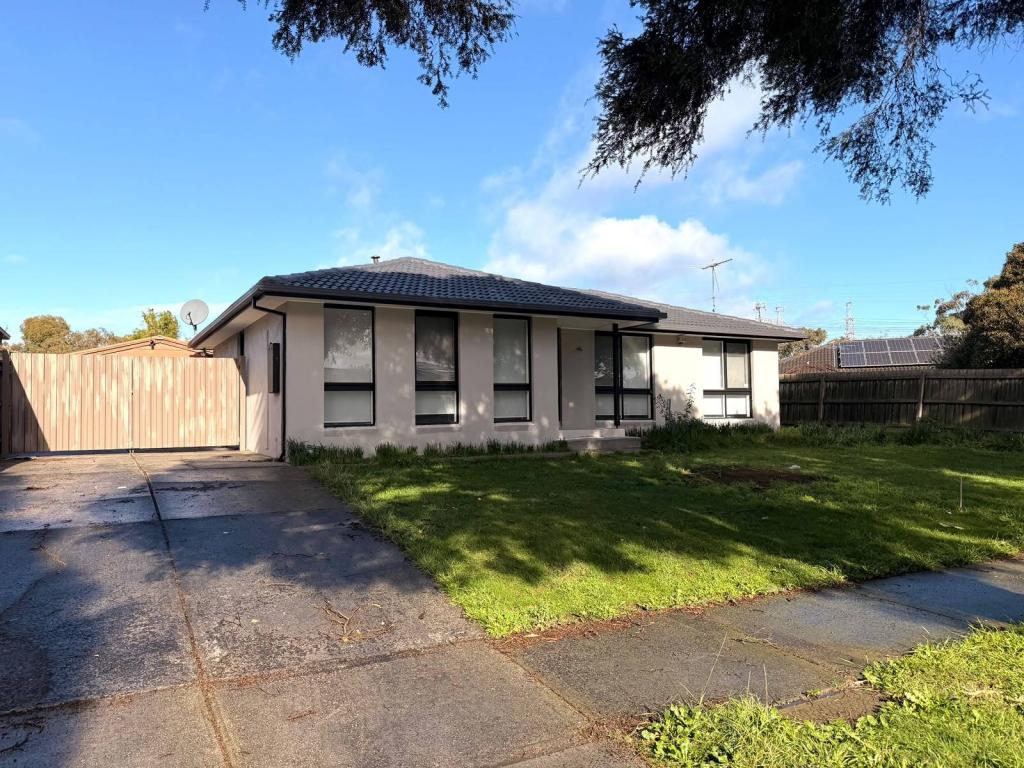 8 Gillespie Ct, Cranbourne North, VIC 3977