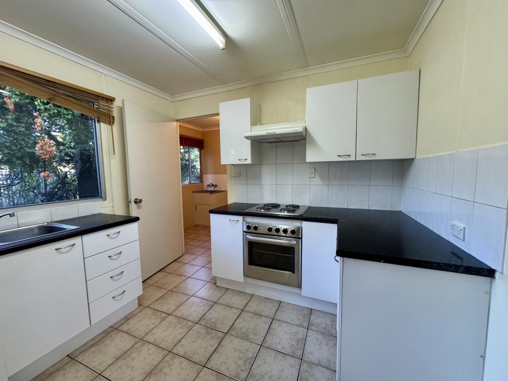 2/8 Renier Cres, Moranbah, QLD 4744