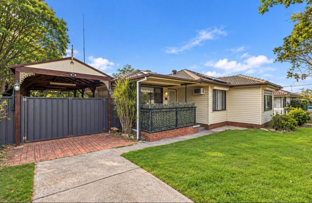 98 LUXFORD RD, WHALAN, NSW 2770