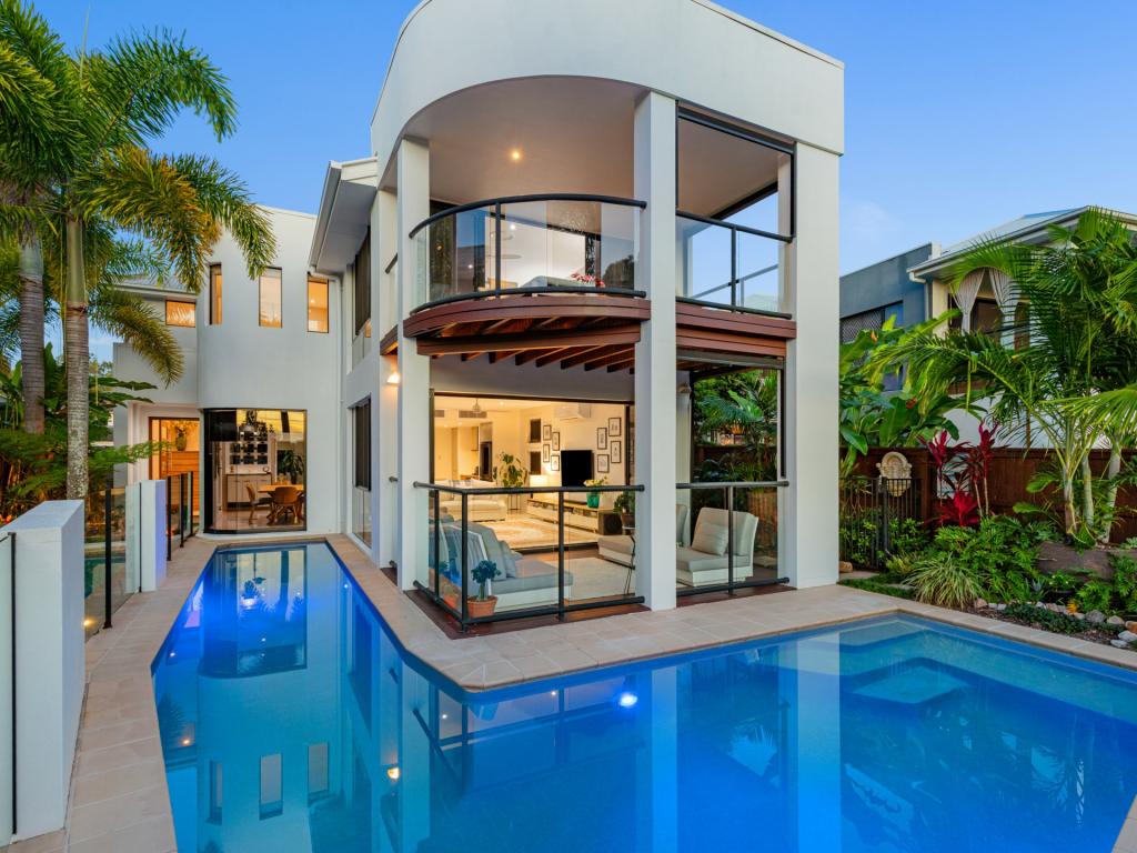 69 Baywater Dr, Twin Waters, QLD 4564