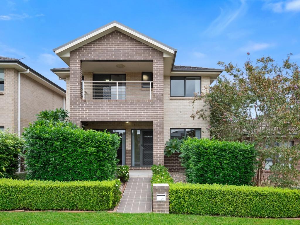 5 Aristida Cct, Mount Annan, NSW 2567