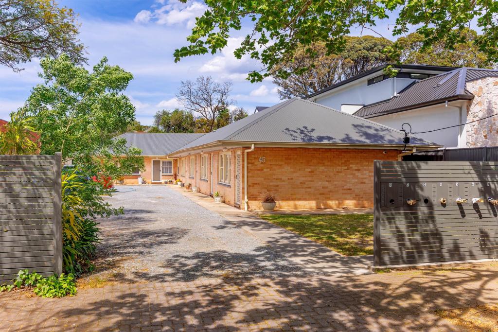 2/45 Seventh Ave, St Peters, SA 5069