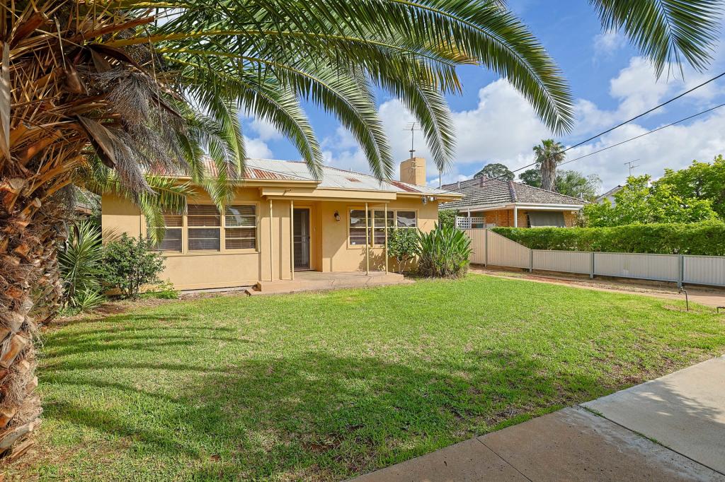 15 KURRAJONG PDE, MILDURA, VIC 3500