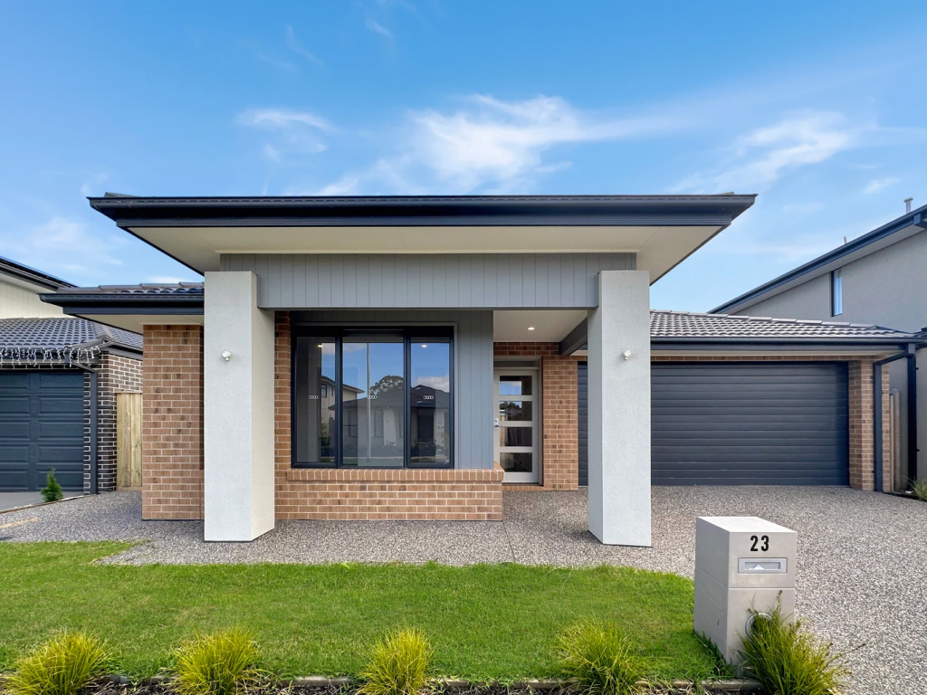 23 CHITTAGONG DR, CLYDE NORTH, VIC 3978