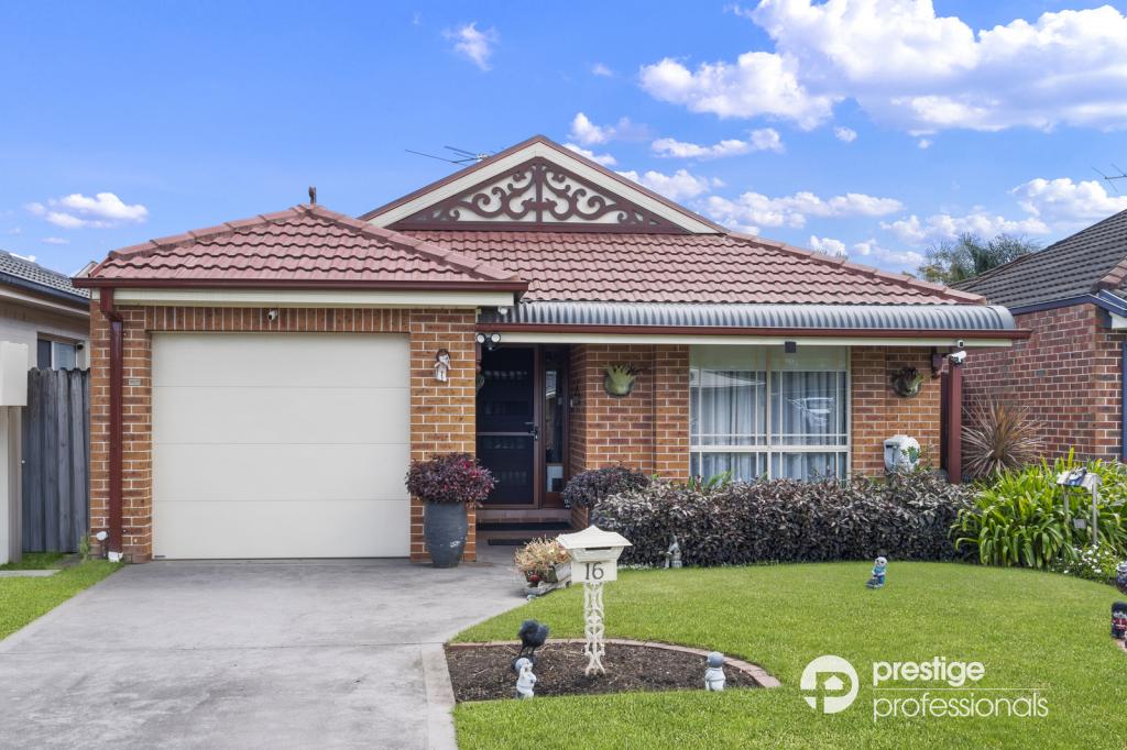 16 Blamey Rd, Wattle Grove, NSW 2173