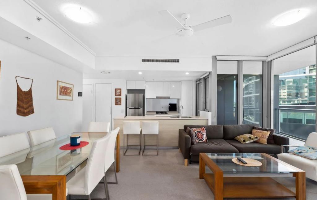 10706/8 Harbour Rd, Hamilton, QLD 4007