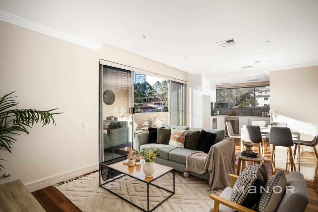 4/3 Orange Gr, Castle Hill, NSW 2154