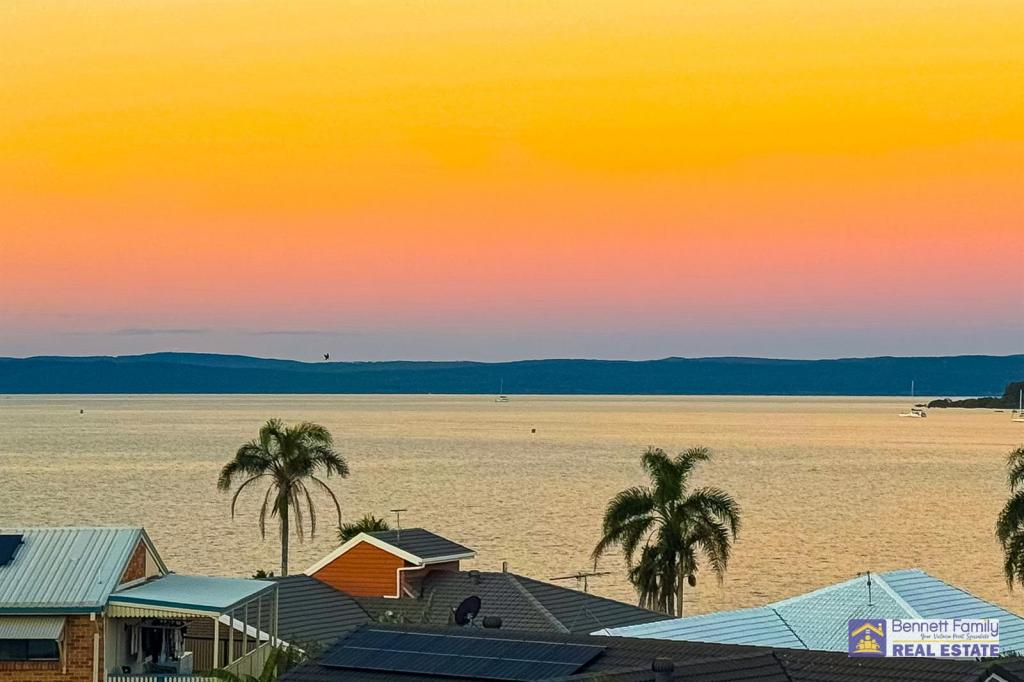 6 Finuge Ct, Victoria Point, QLD 4165