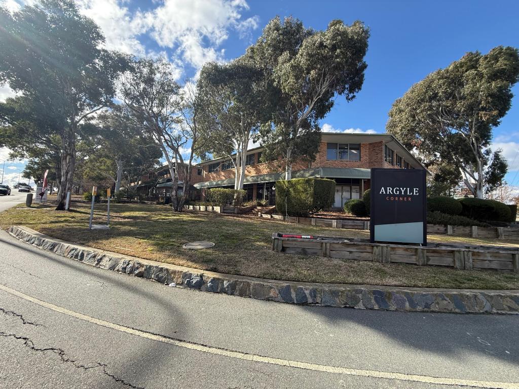 12/92 HOSKINS ST, MITCHELL, ACT 2911