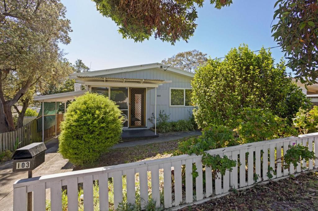 103 Fifth Ave, Rosebud, VIC 3939