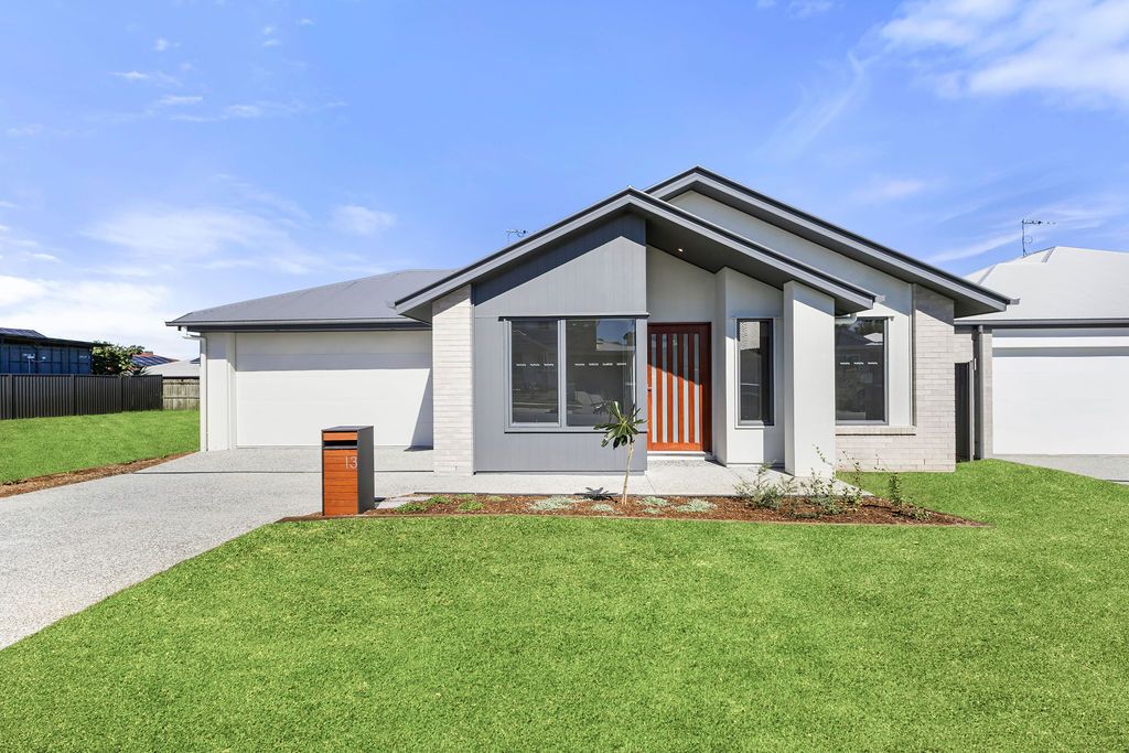 13 IVANKA ST, BRACKEN RIDGE, QLD 4017