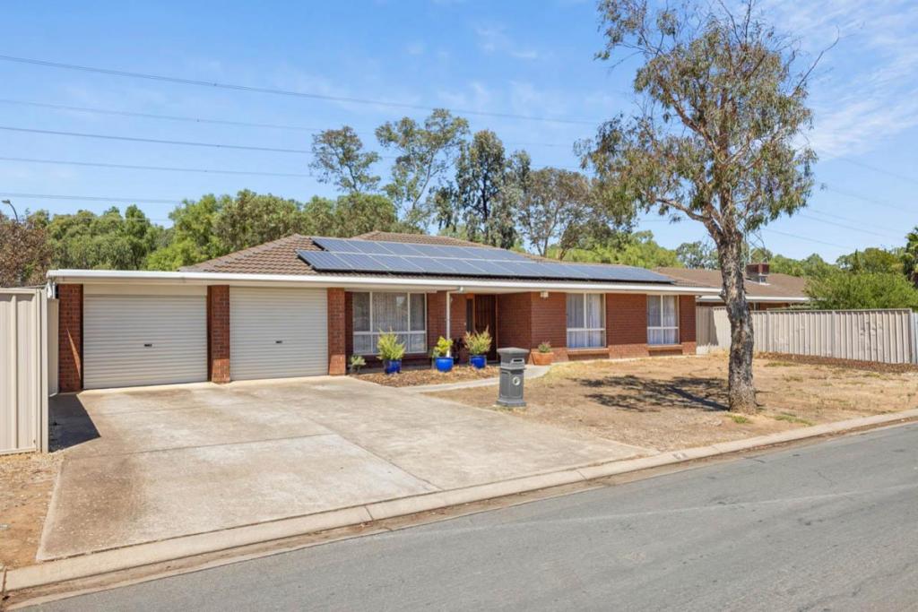 2 Charlotte Dr, Paralowie, SA 5108