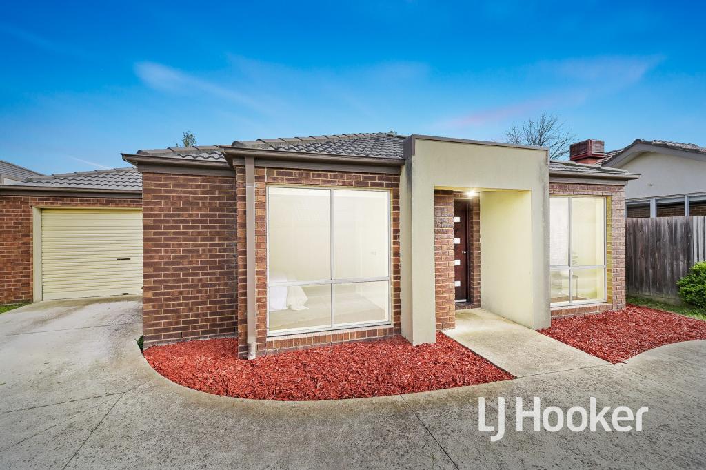 2/30 BRIDE AVE, HAMPTON PARK, VIC 3976