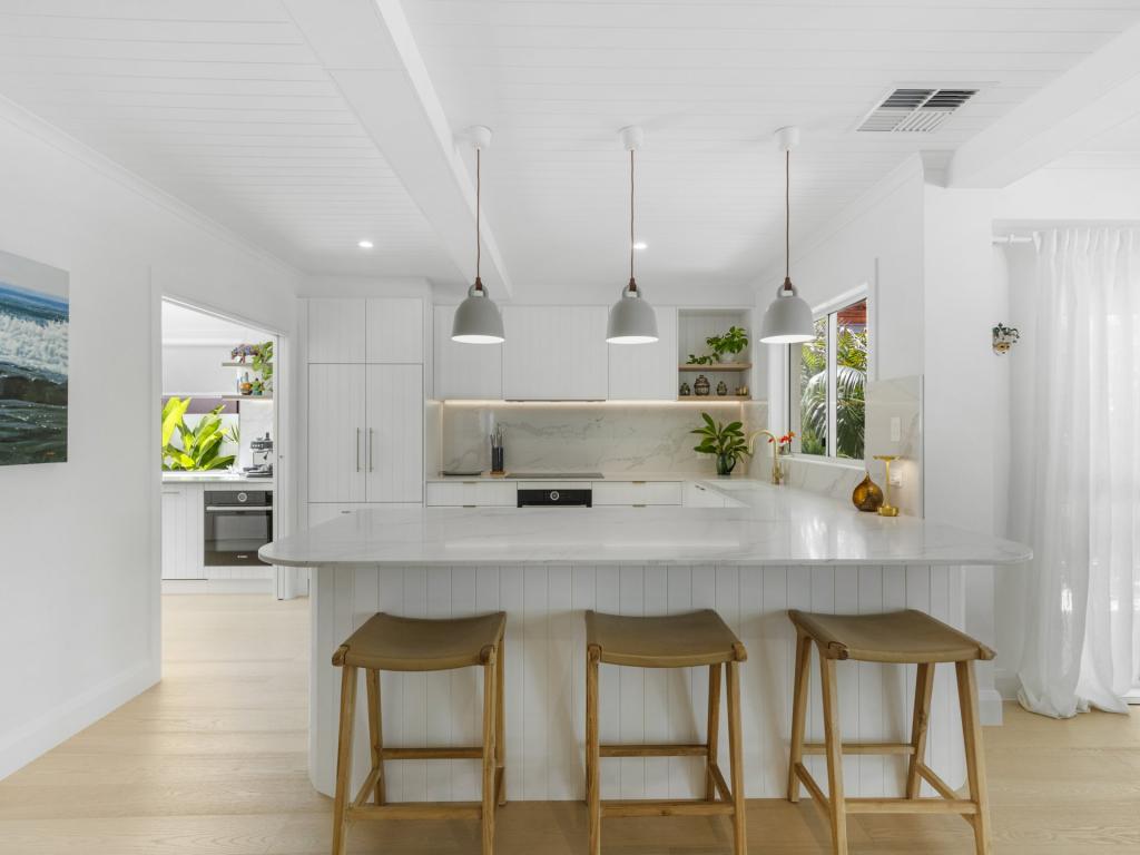 4 Baker-Finch Pl, Twin Waters, QLD 4564