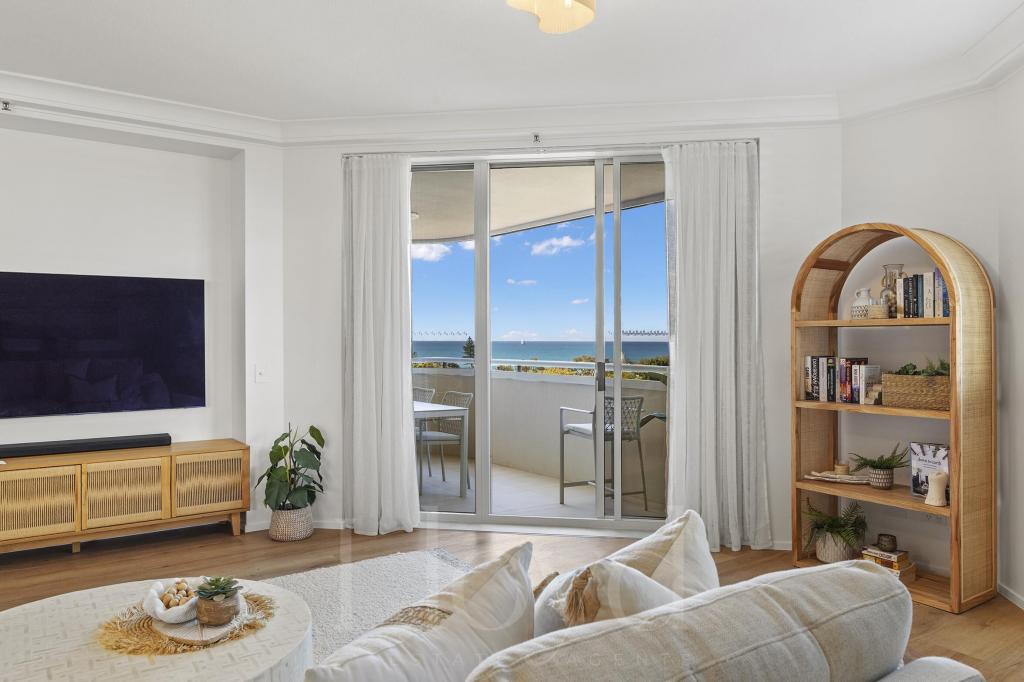 37/12 COMMODORE DR, SURFERS PARADISE, QLD 4217