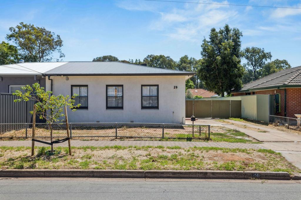 19 Hunter Cres, Salisbury North, SA 5108