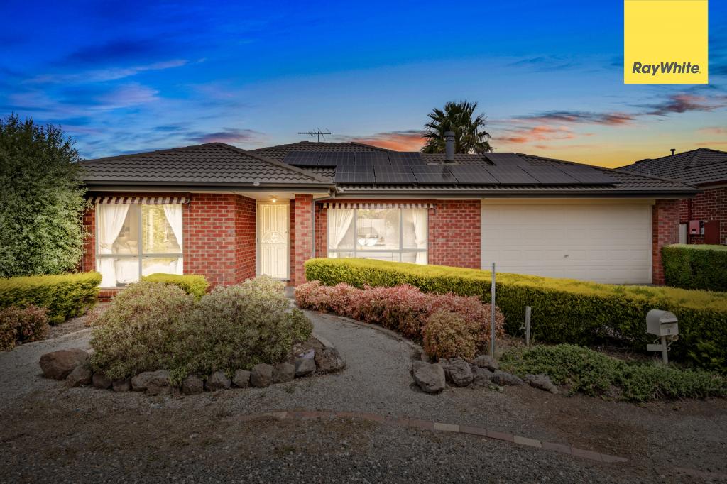 8 Staton Cres, Melton West, VIC 3337