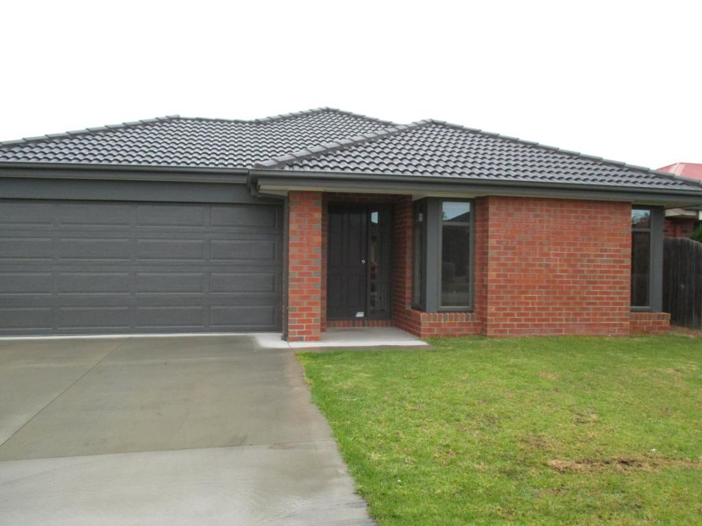 3 BARTON PL, EASTWOOD, VIC 3875