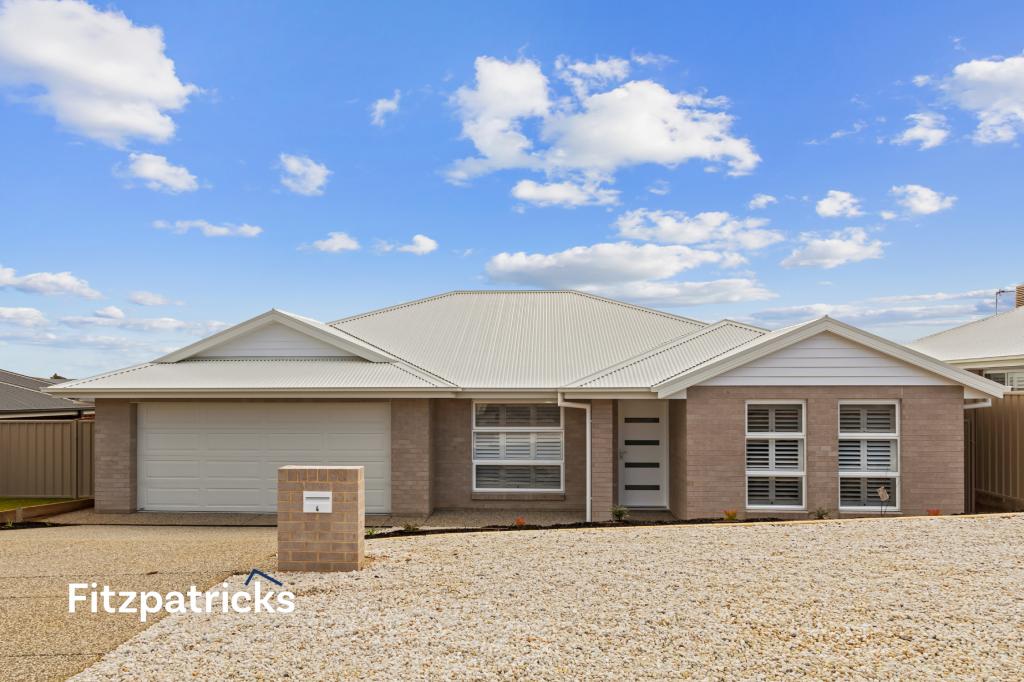 4 LEE WAY, LLOYD, NSW 2650