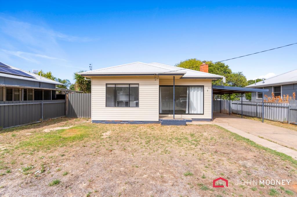 7 Norman St, The Rock, NSW 2655