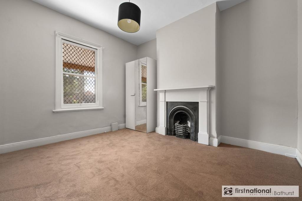 30 Henry St, Bathurst, NSW 2795