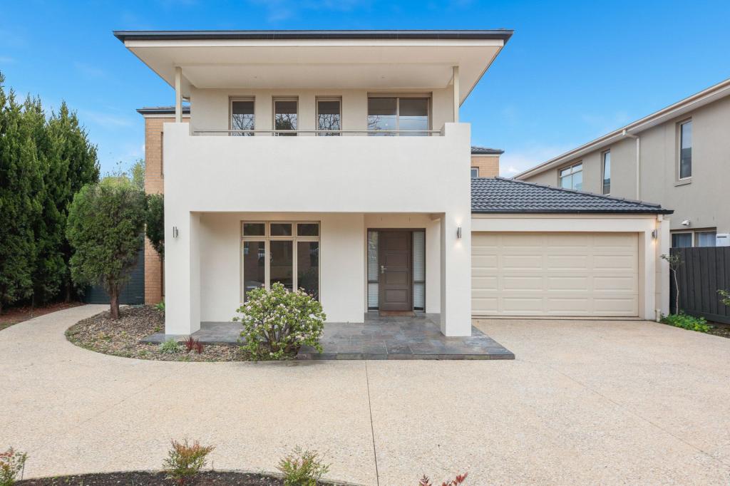 15 Glen Rd, Glen Waverley, VIC 3150